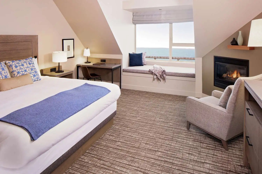 Deluxe room with bay view