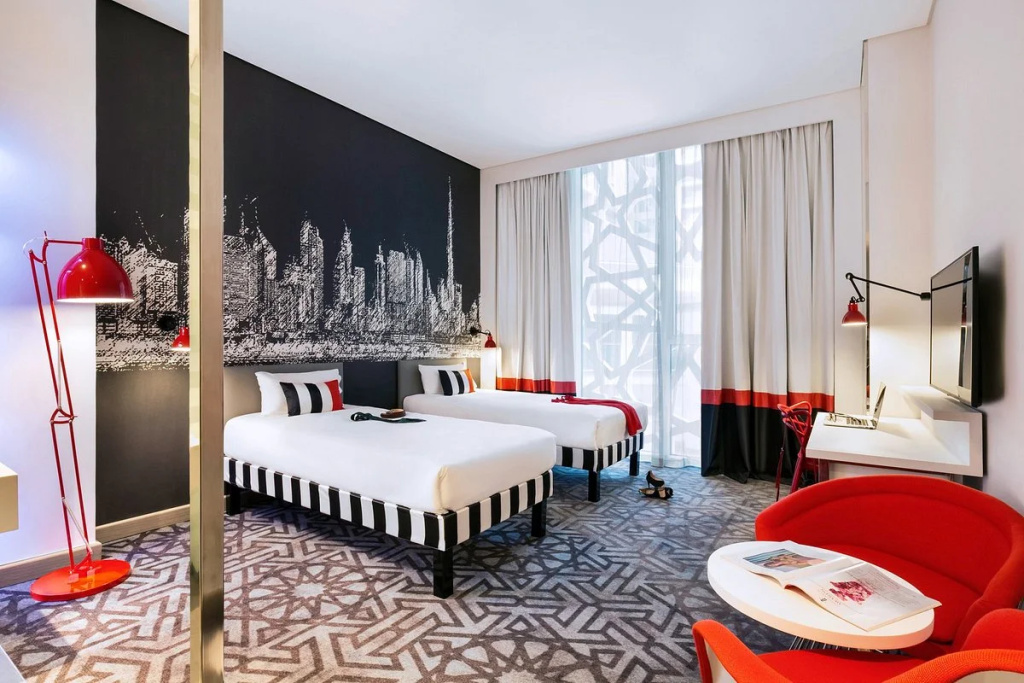 ibis Styles Dubai Airport Hotel — фото