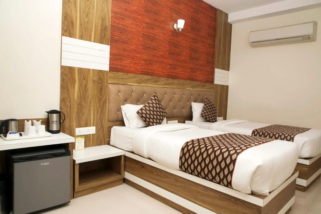 Hotel Ganges Grand — 2