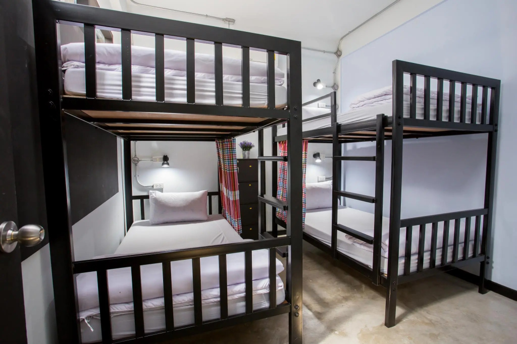 Economy room