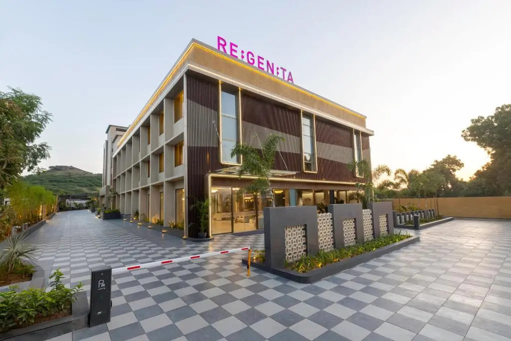 Regenta Hotel Science Center, Bhuj