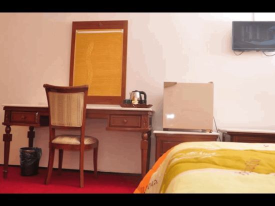 Easy Hotel