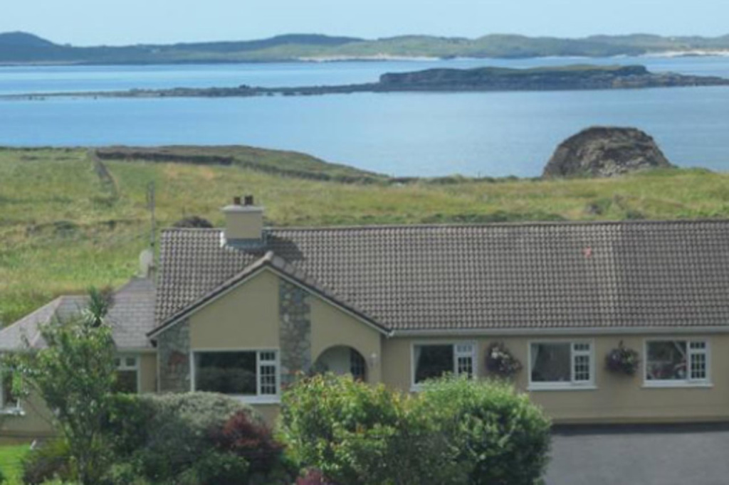 Rockmount House