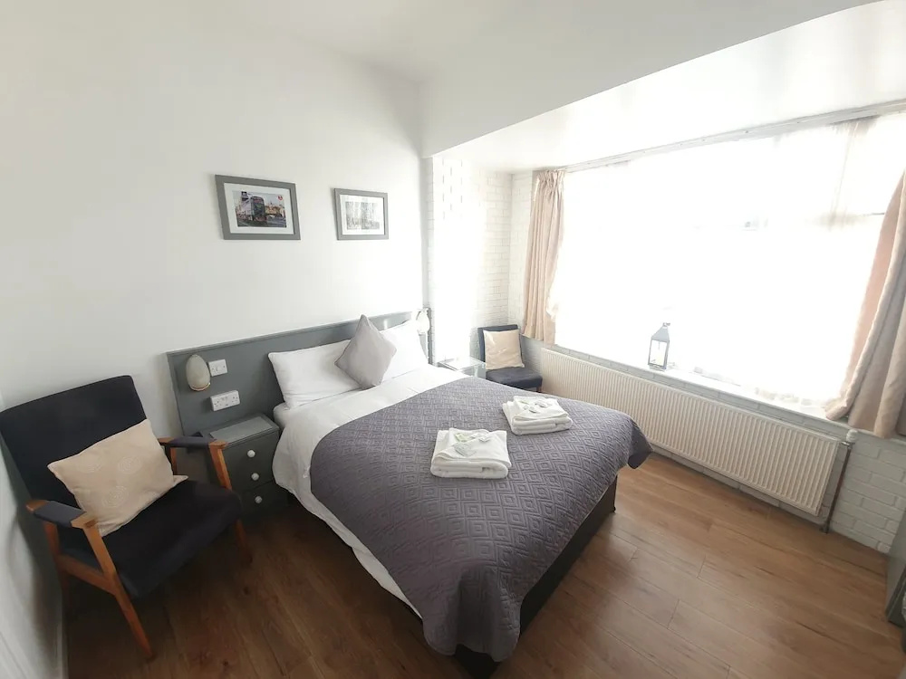Economy room
