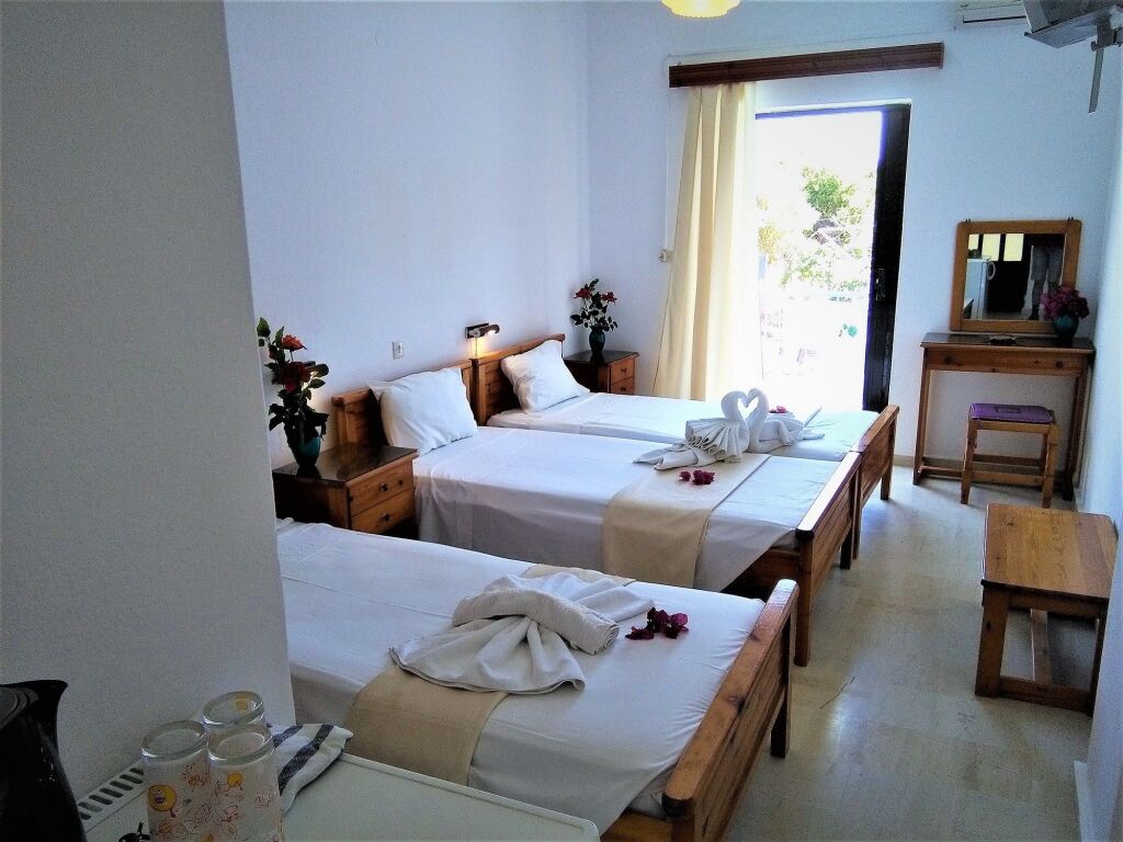Aragorn Paradise Garden 3 *