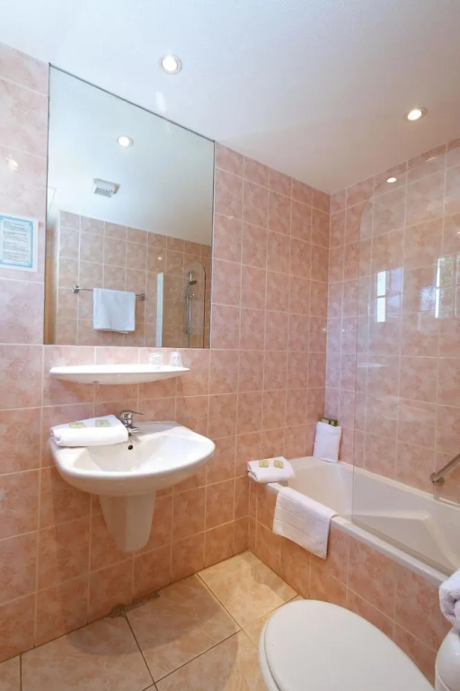 Logis Hotel l'Esterella - Chambres