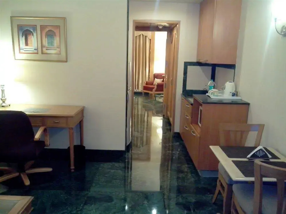 Savoy Suites Noida - Général