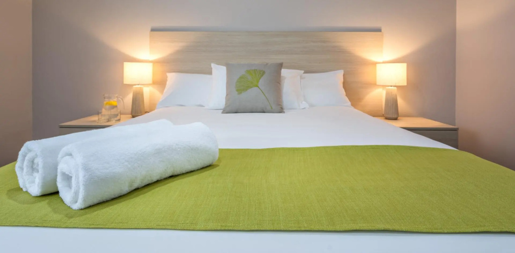Deluxe Quadruple Family room (full double bed)