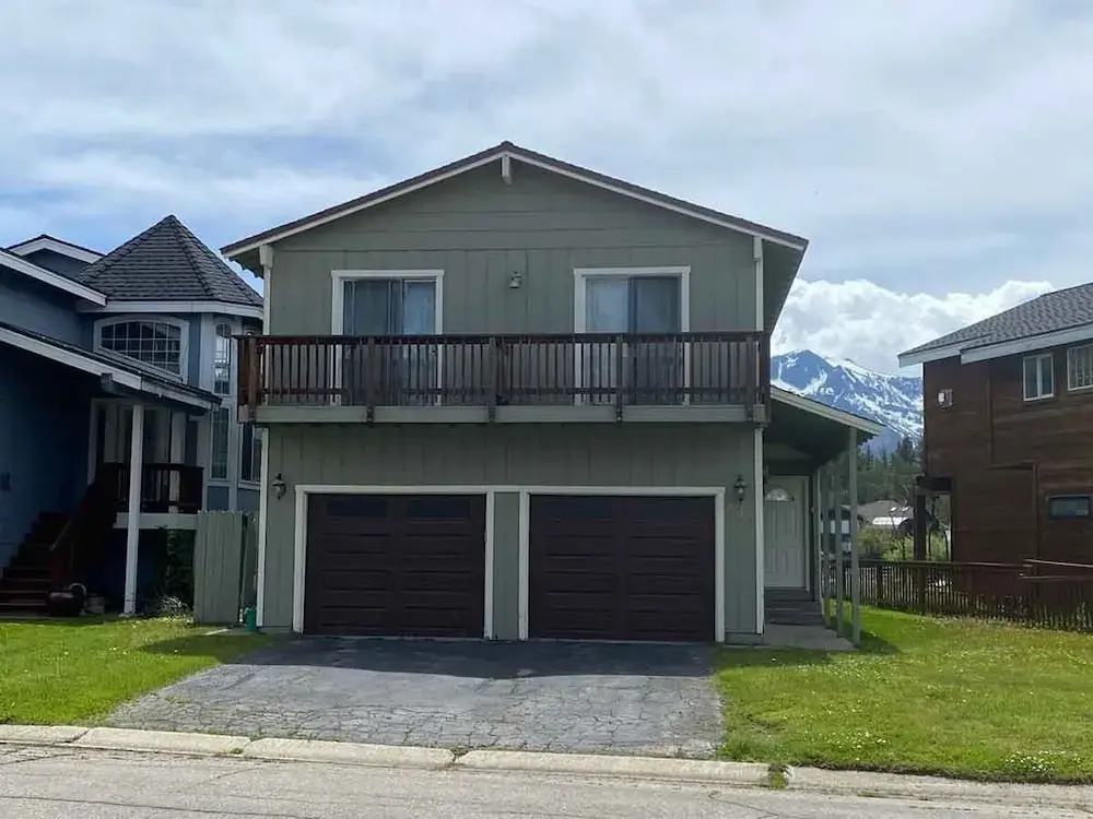 584 Alpine Drive 4 Bedroom Home