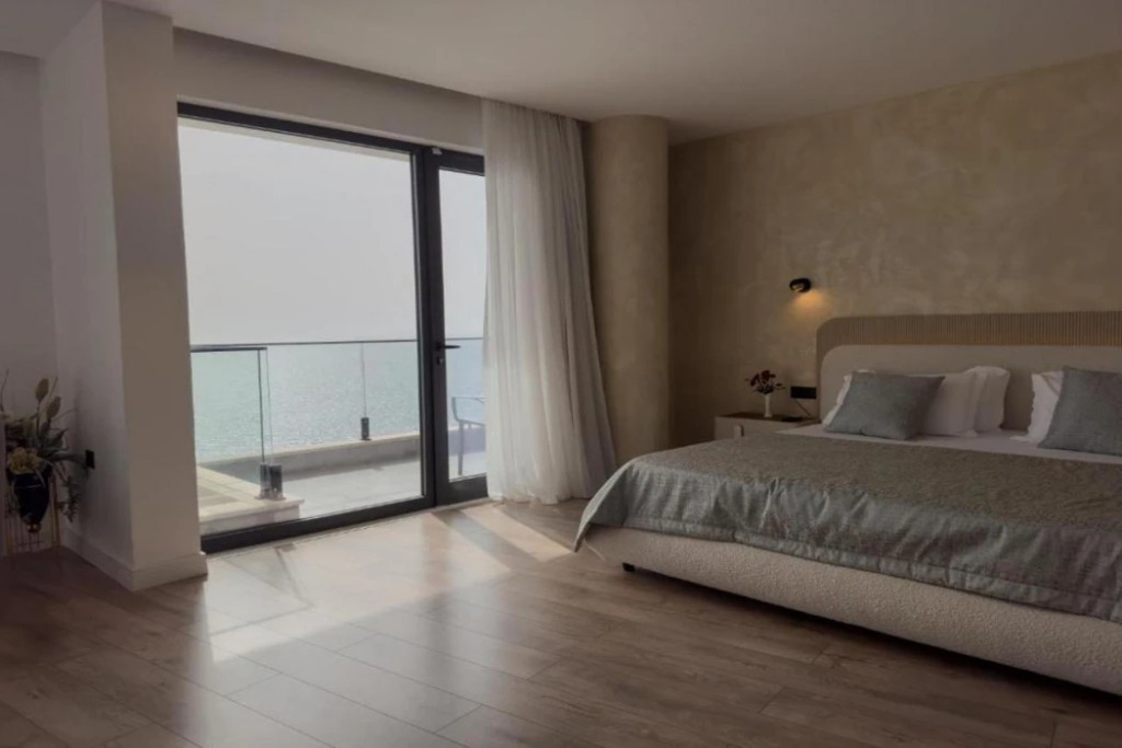 The Queen's Lion - фото 8