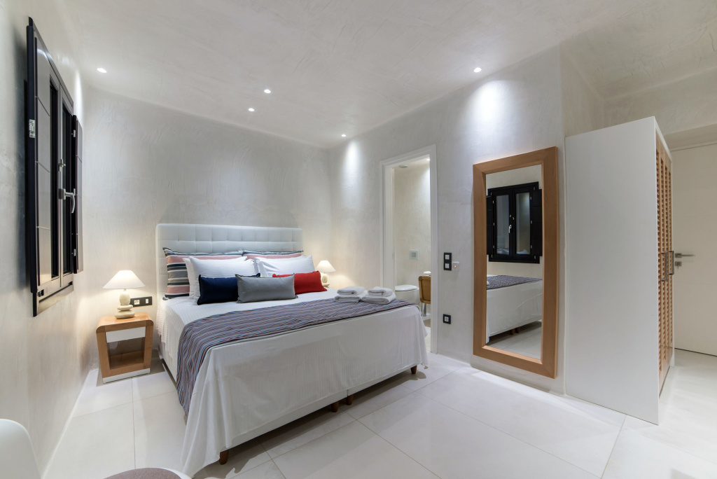 Daydream Luxury Suites — 3