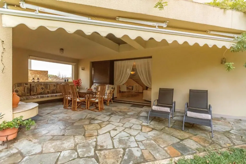 3 Bedrooms Villa