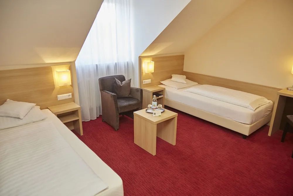 Flair Hotel Weinstube Lochner - Chambres