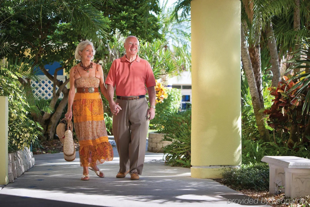 Alden Suites - A Beachfront Resort - Général