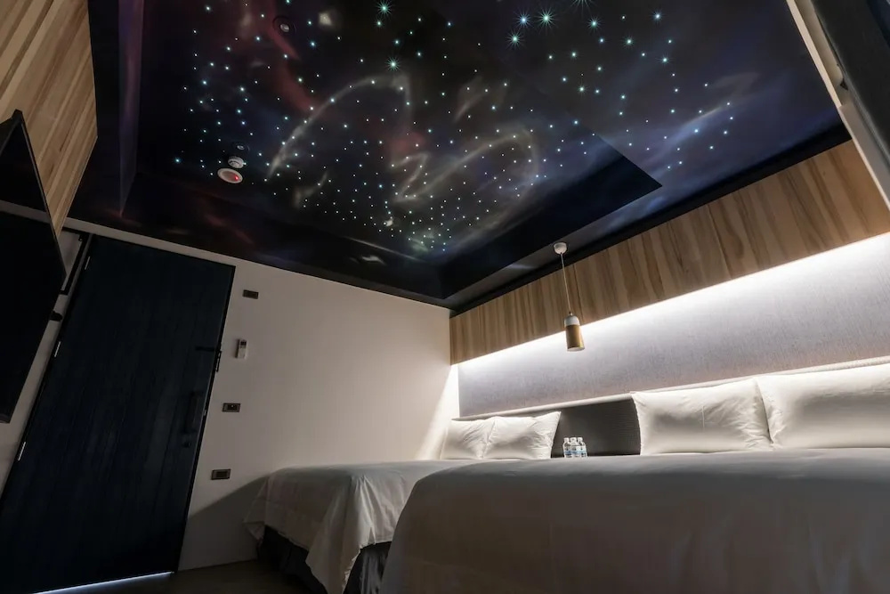 Economy room