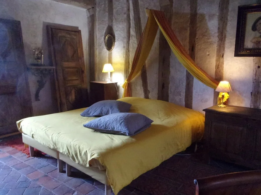 Voir la photo 2 — Chambres d'hôtes - Chateau de Chemery
