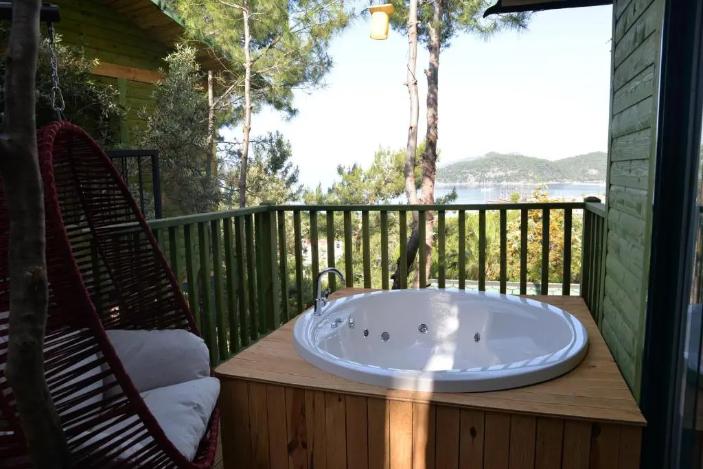 Balcony & Terrace