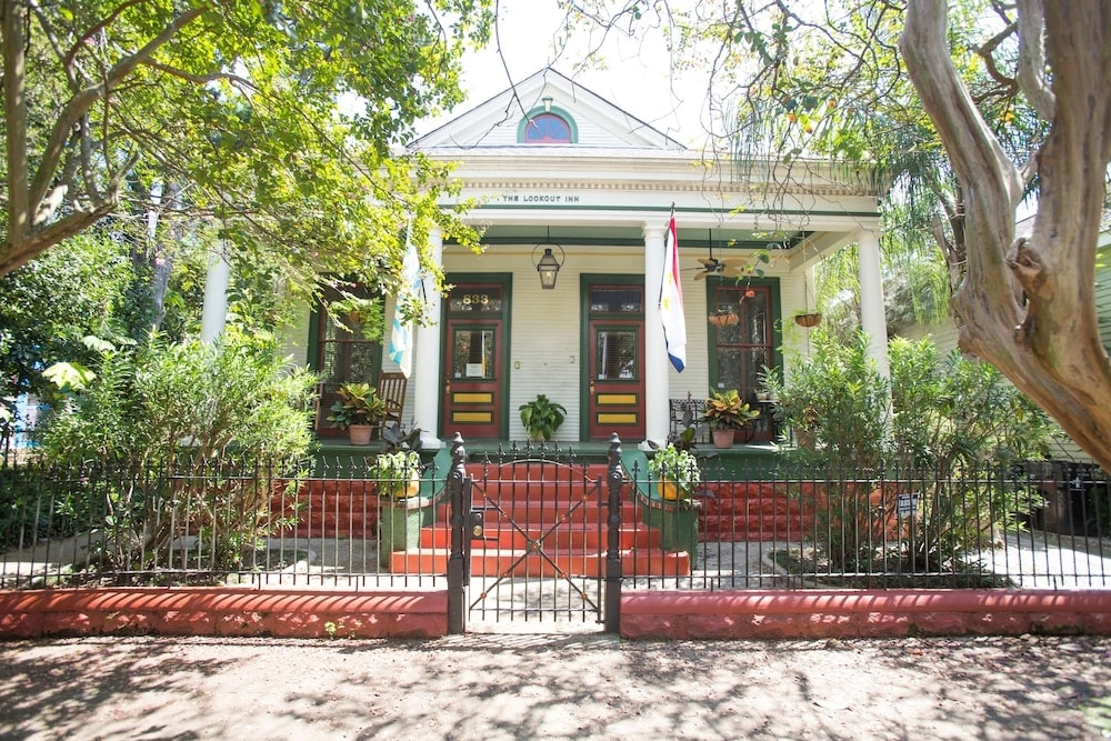 The Lookout Inn of New Orleans