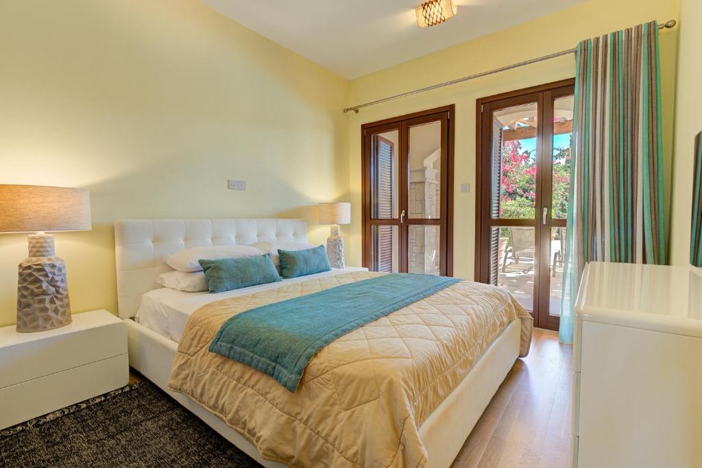 Отель 2 bedroom Apartment Eros with private pool and garden, Aphrodite Hills Resort в Куклии