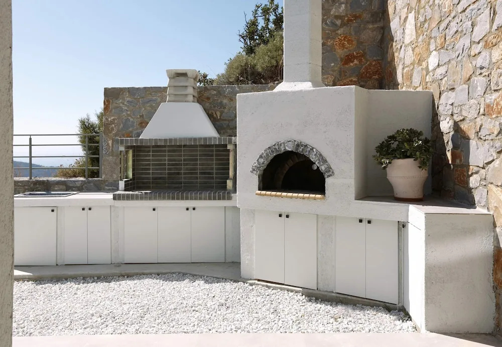 Aires Villa