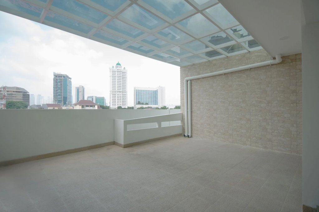 Balcony & Terrace