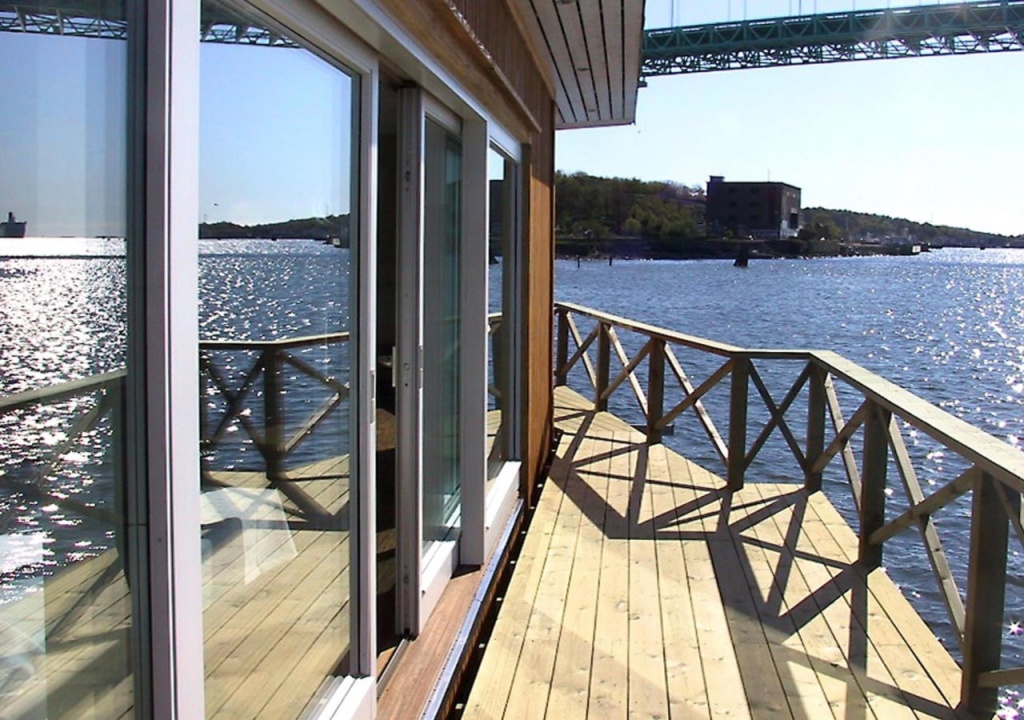 Beach & Waterfront