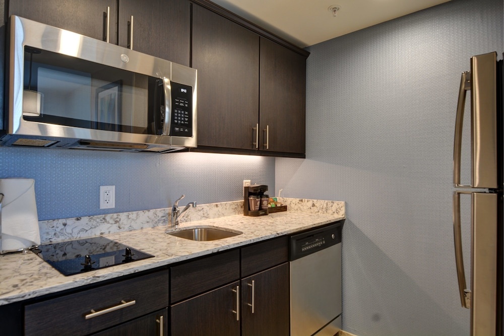 Homewood Suites by Hilton Poughkeepsie, NY - Tap to explore photos