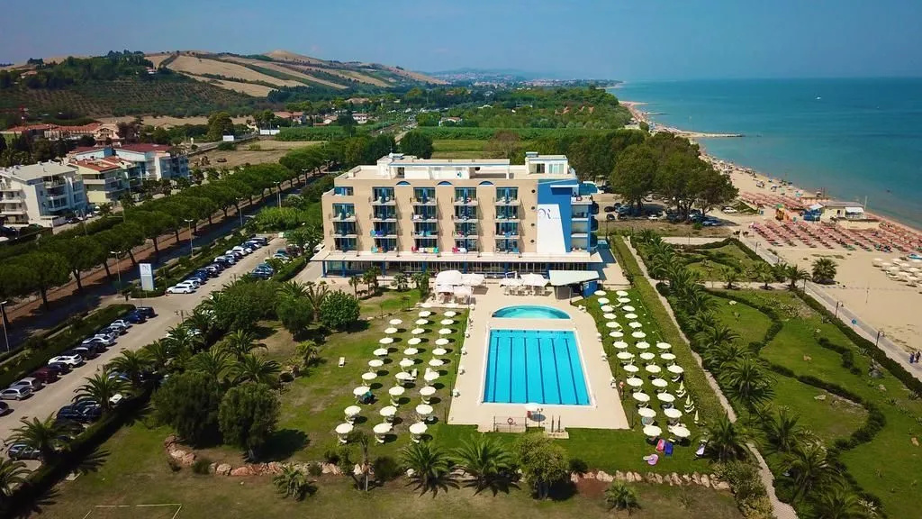 Hotel photo 30