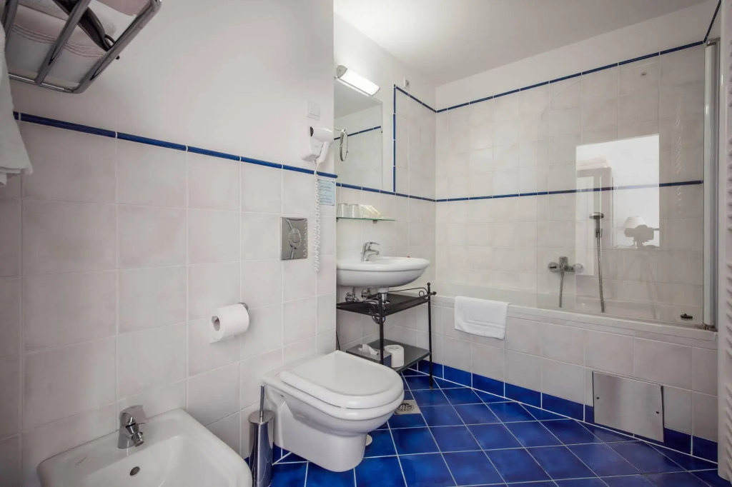 Hotel photo 43
