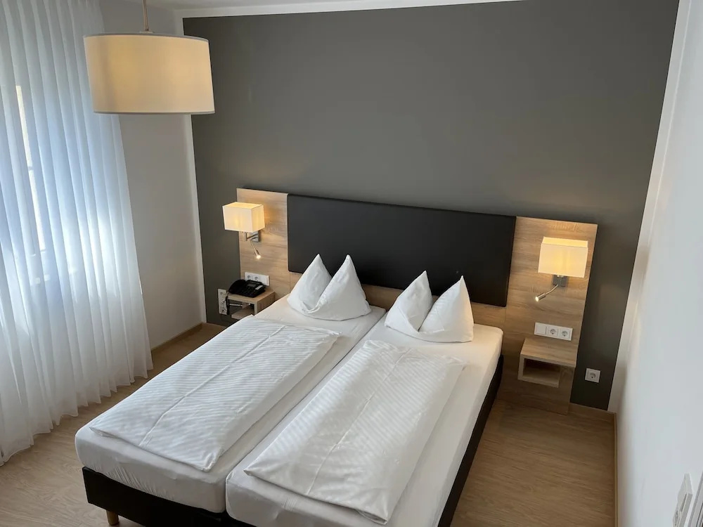 Economy Double room (full double bed)