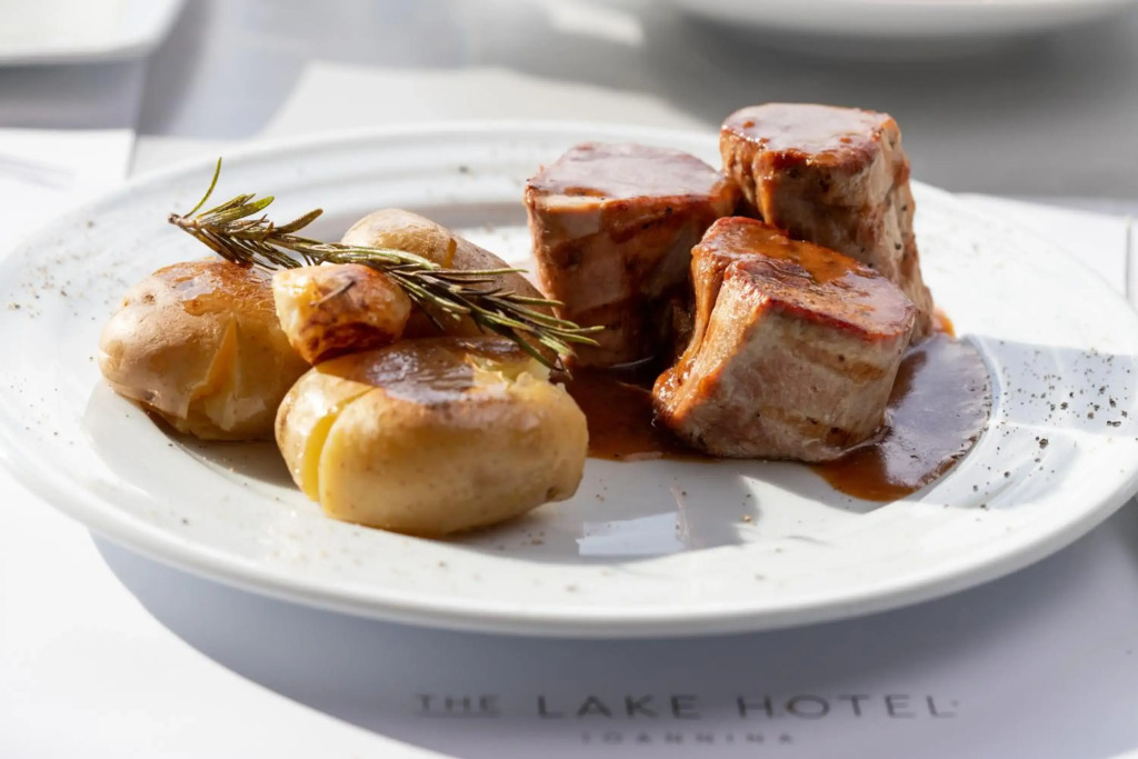 The Lake Hotel - фото 38