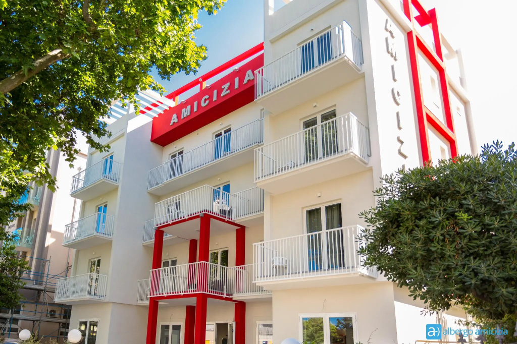 Standard Triple room with balcony