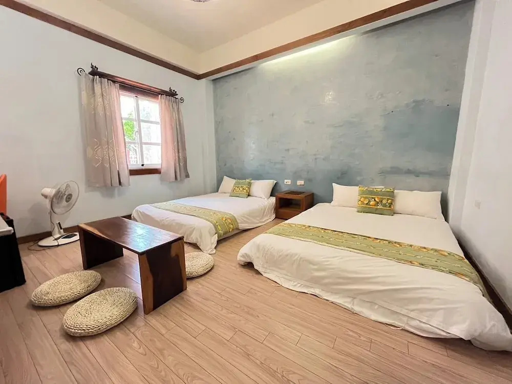 Comfort Quadruple room with courtyard view