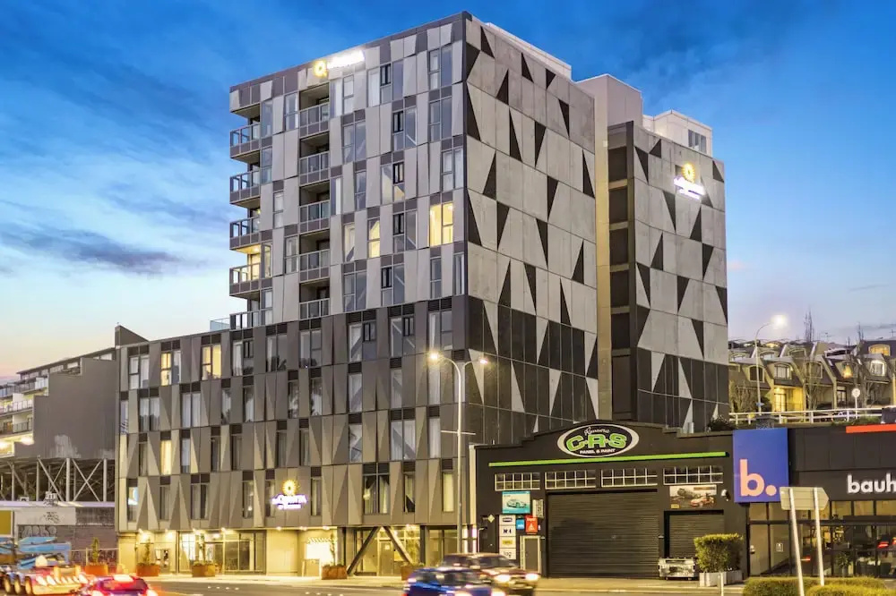 Modern 2BR Penthouse for Families by Zodiak Stays