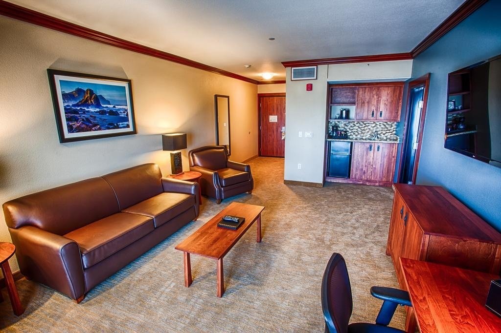Lucky 7 Casino & Hotel – Howonquet Lodge — 5