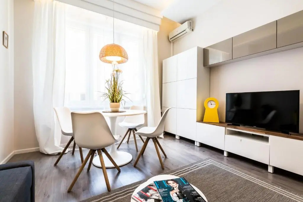 Apartment with balcony