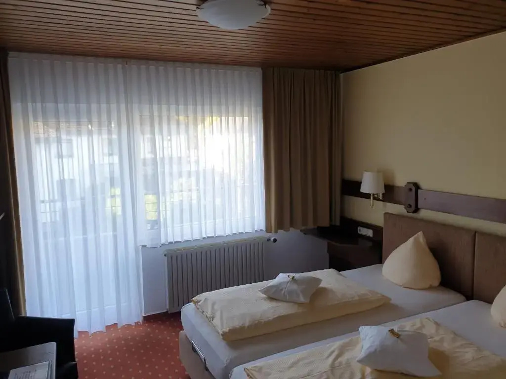 Economy room