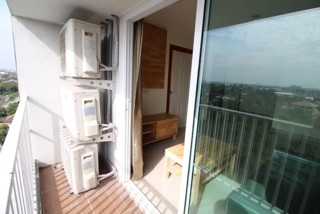 Lee Place Phatthanakan Condo