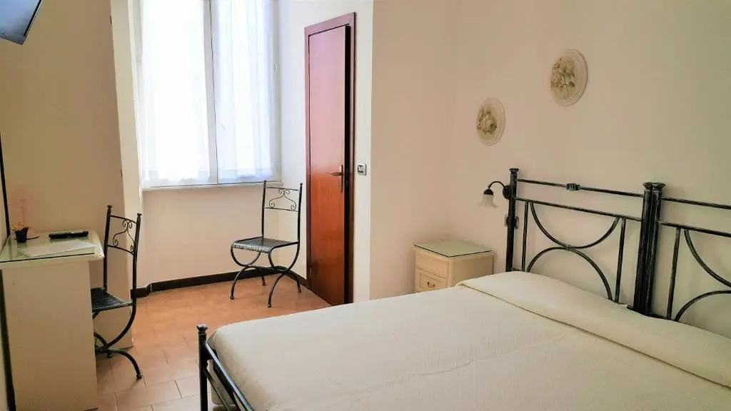 Economy room