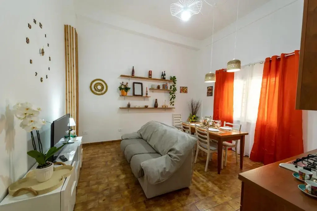 2 Bedrooms Cottage