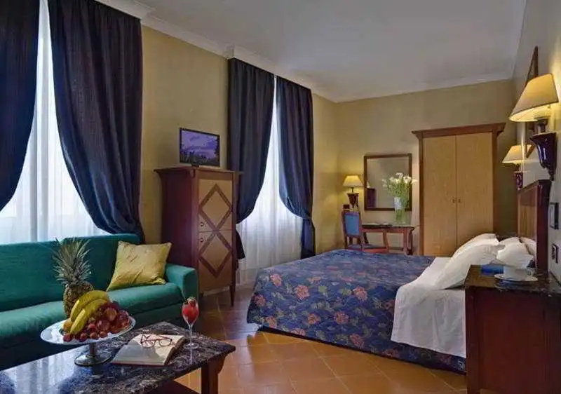 Corona D'italia - Chambres