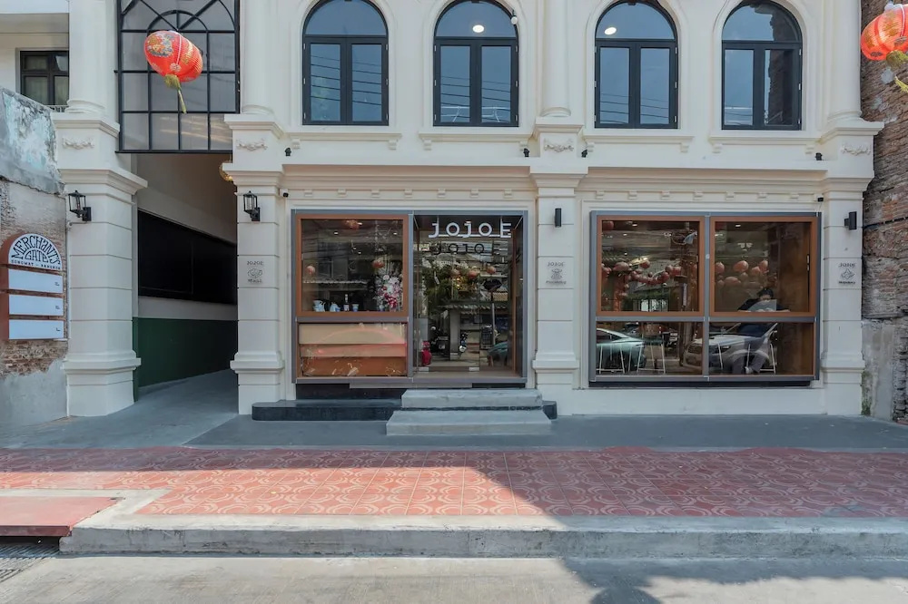 Отель Merchant's Gate Songwat в Бангкоке