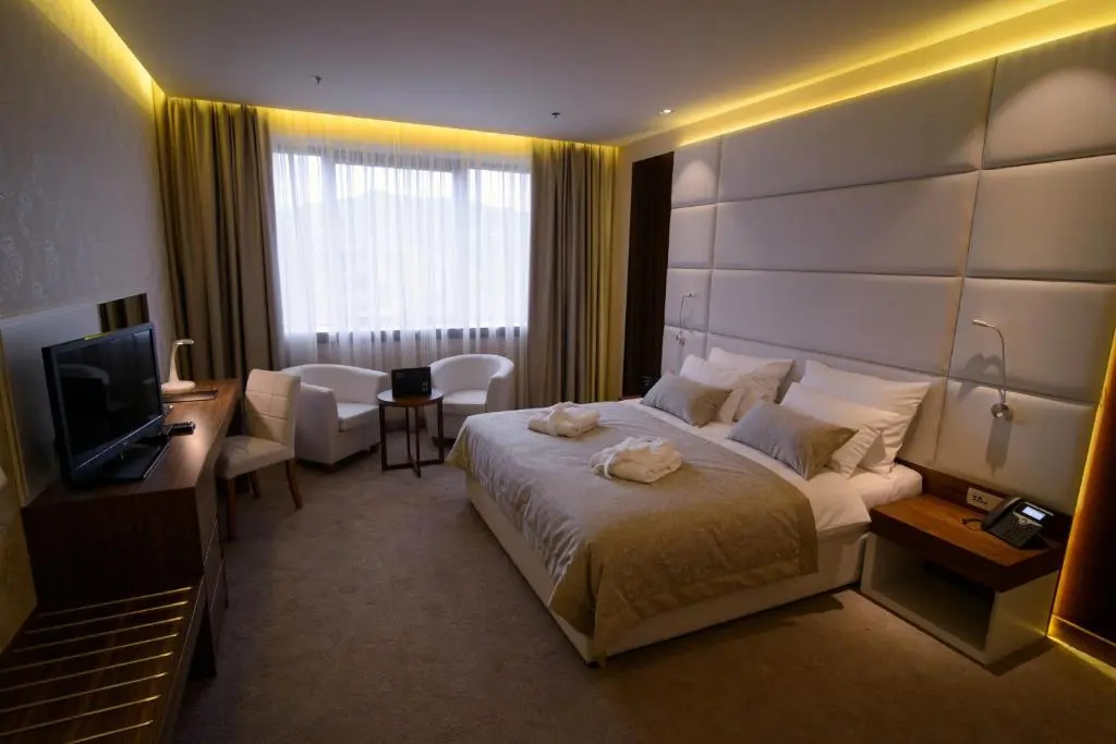 Standard Double room (full double bed)