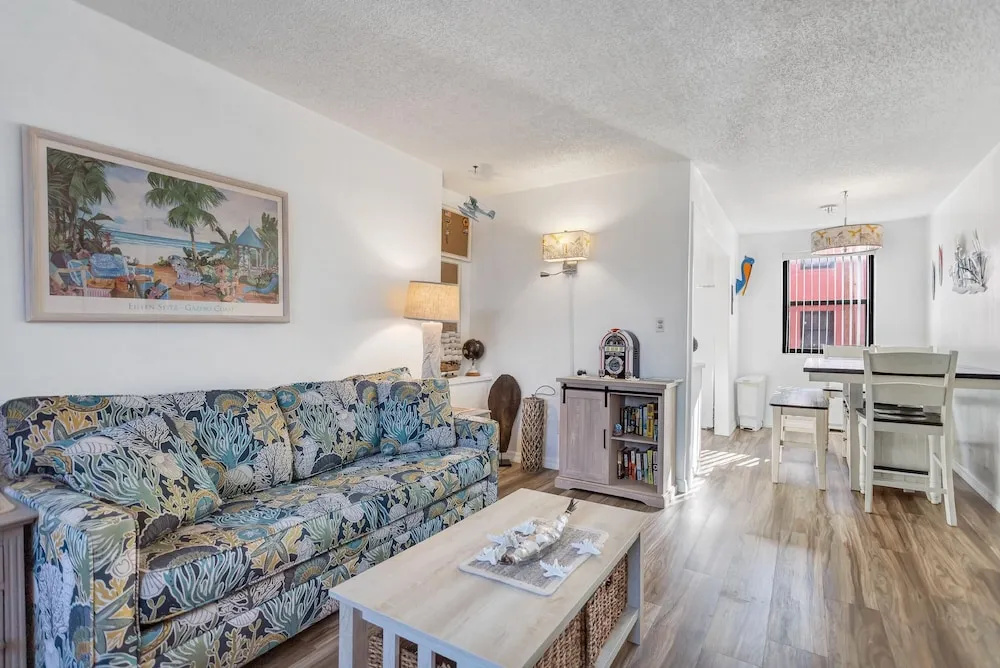 2 Bedrooms Standard room with garden view