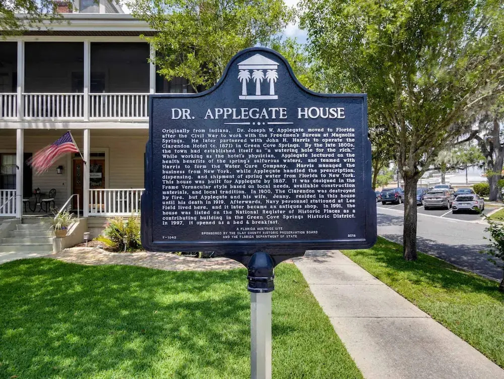 Charming Green Cove Historic Home 1st Floor Stay