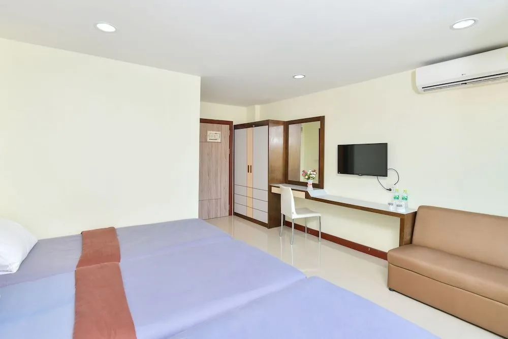 Hotel photo 12