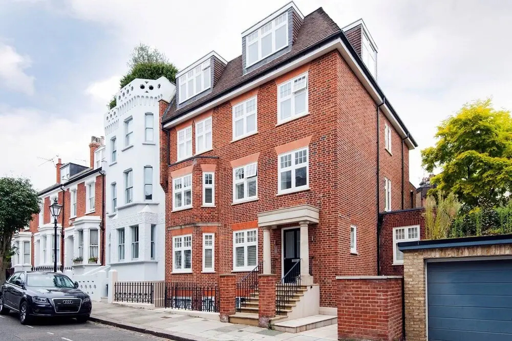 The Bohemian Rhapsody- Garden Apartment in Hampstead - by Out of Office Lifestyle