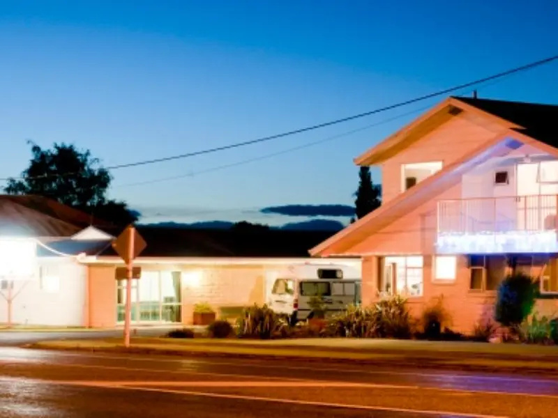 2 Bedrooms Quadruple Family Suite (full double bed)