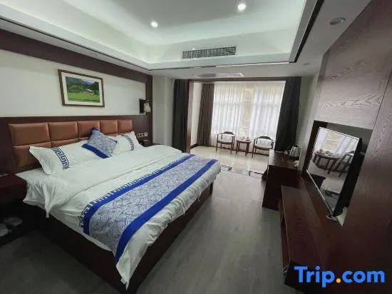Deluxe Double room (full double bed)