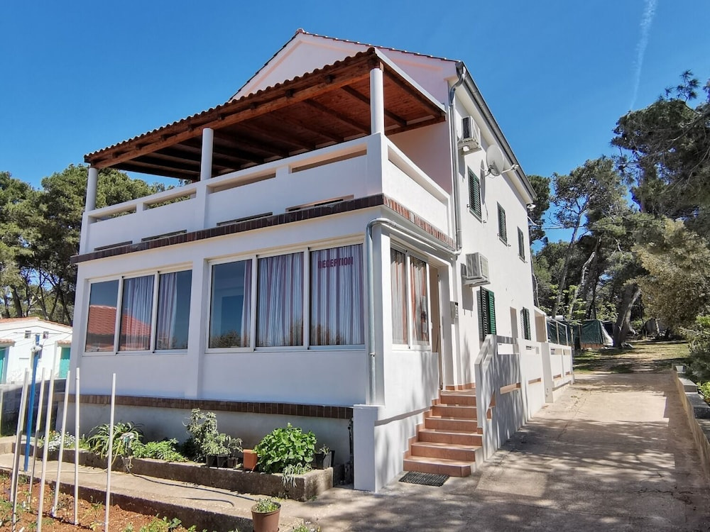 Apartment Igi